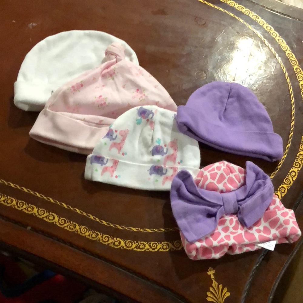 Baby girl hats and matching gloves